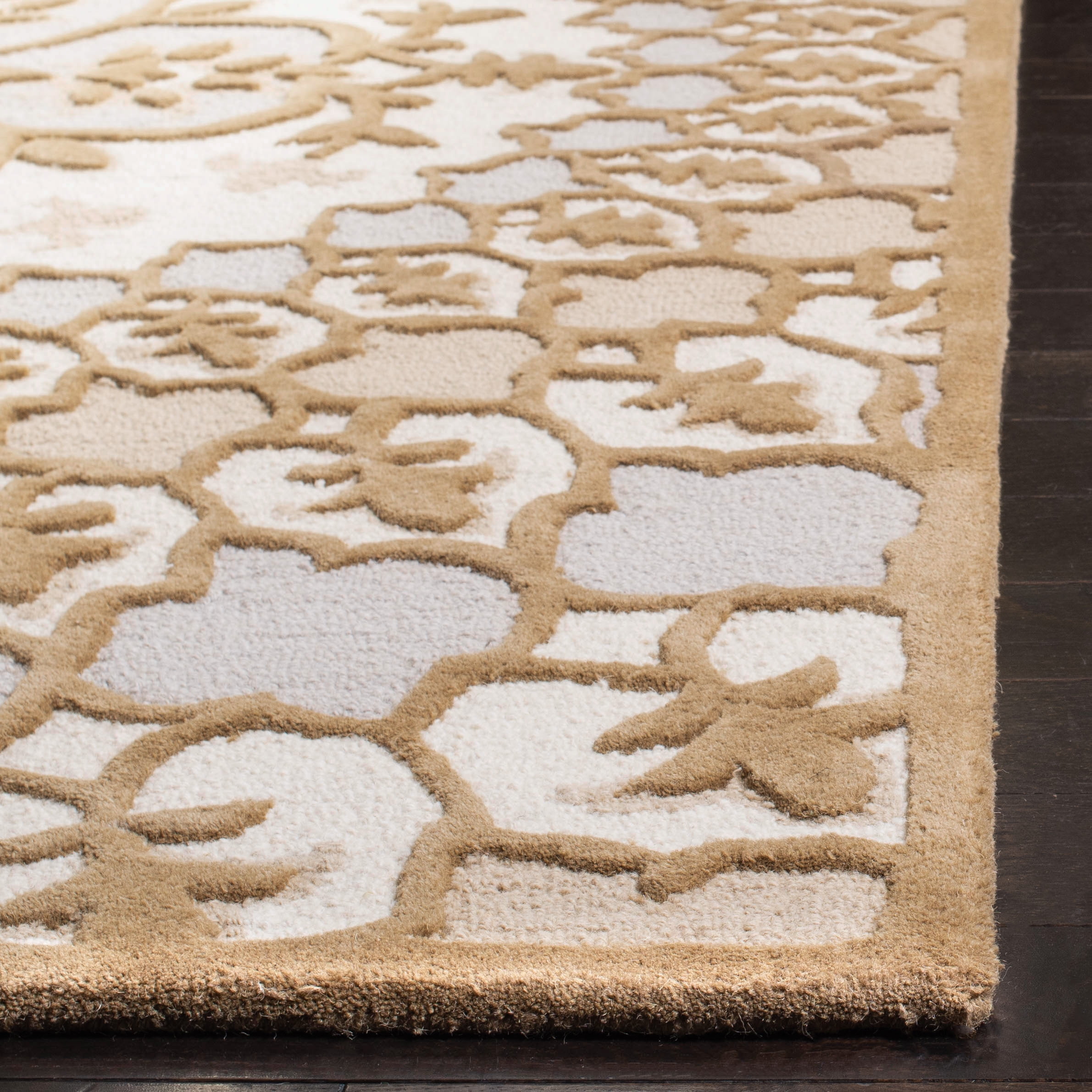 SAFAVIEH Bellagio Zoja Floral Wool Area Rug, Ivory/Dark Beige, 5' x 5' Square