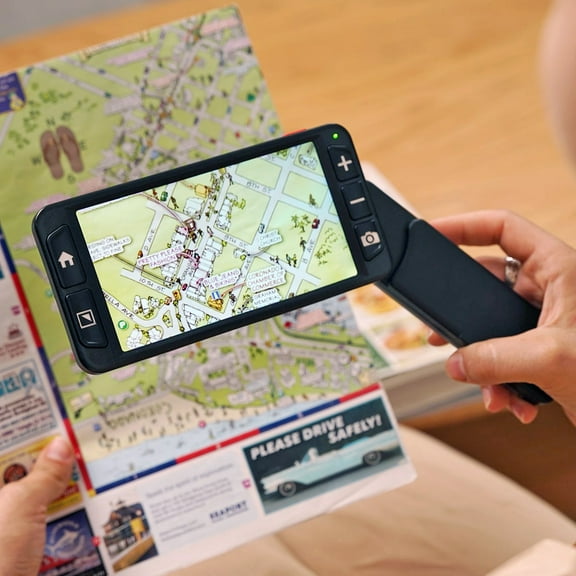 Luna 6 Handheld Video Magnifier