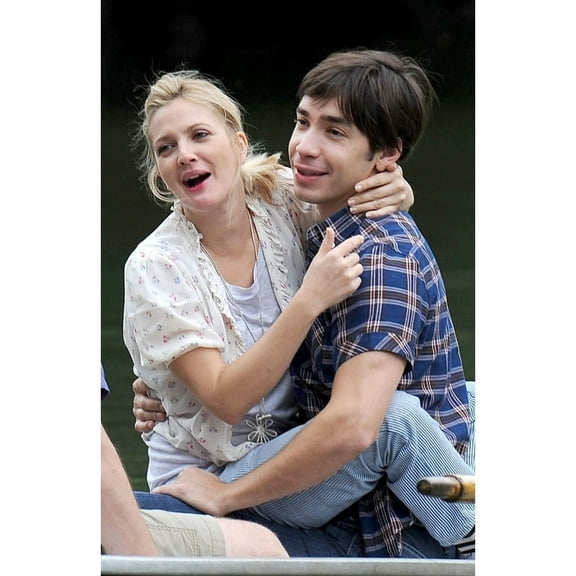 Drew Barrymore Justin Long On Location For Going The Distance Filming Central Park New York Ny August 6 2009. Photo