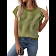 thumbnail image 2 of Suéter Informal de Corta con Rayas y Bloques de Color Verde, Talla M, 2 of 9