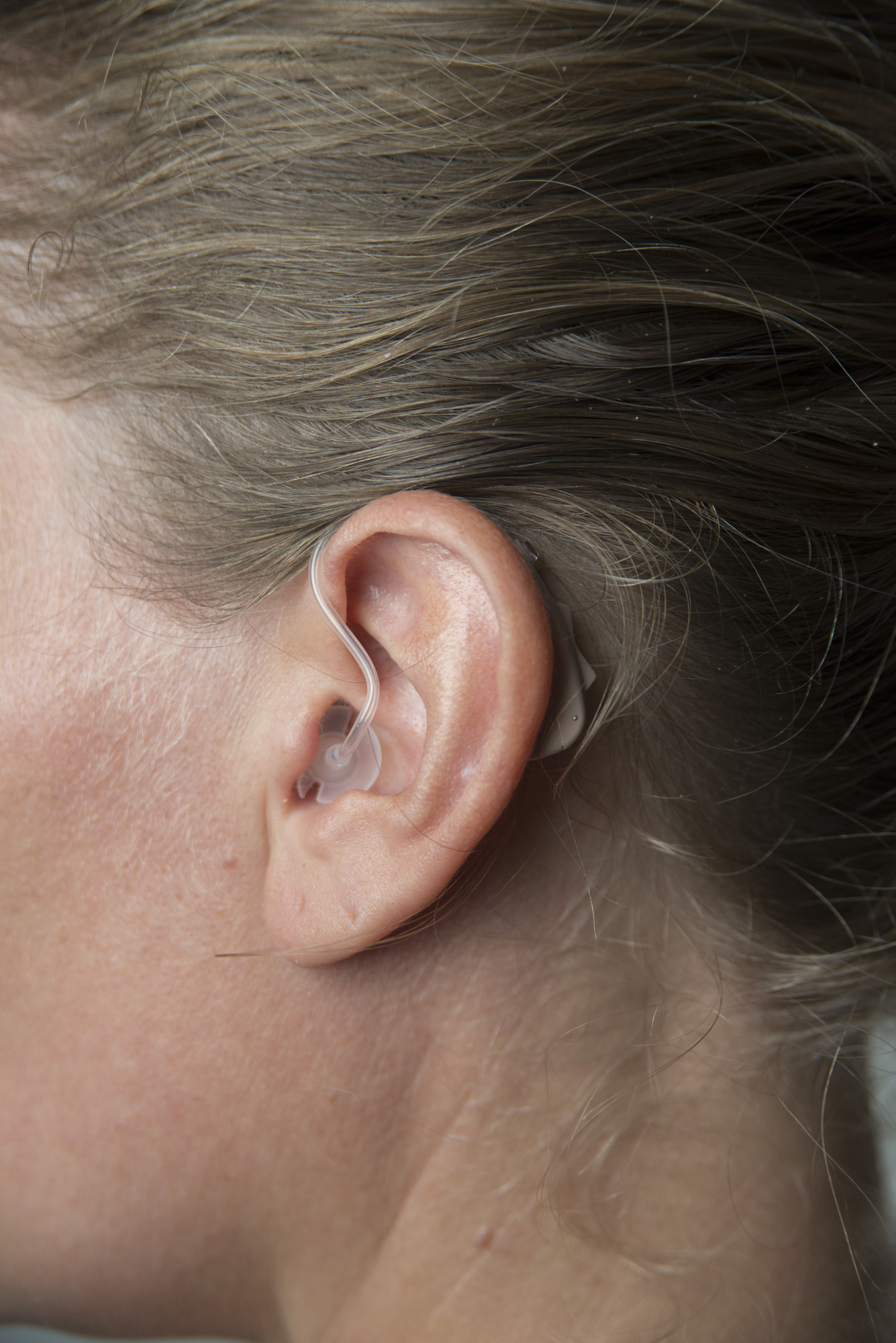 HearingAssist EAZE Rechargeable Behind-the-Ear Beige kit (2pc)