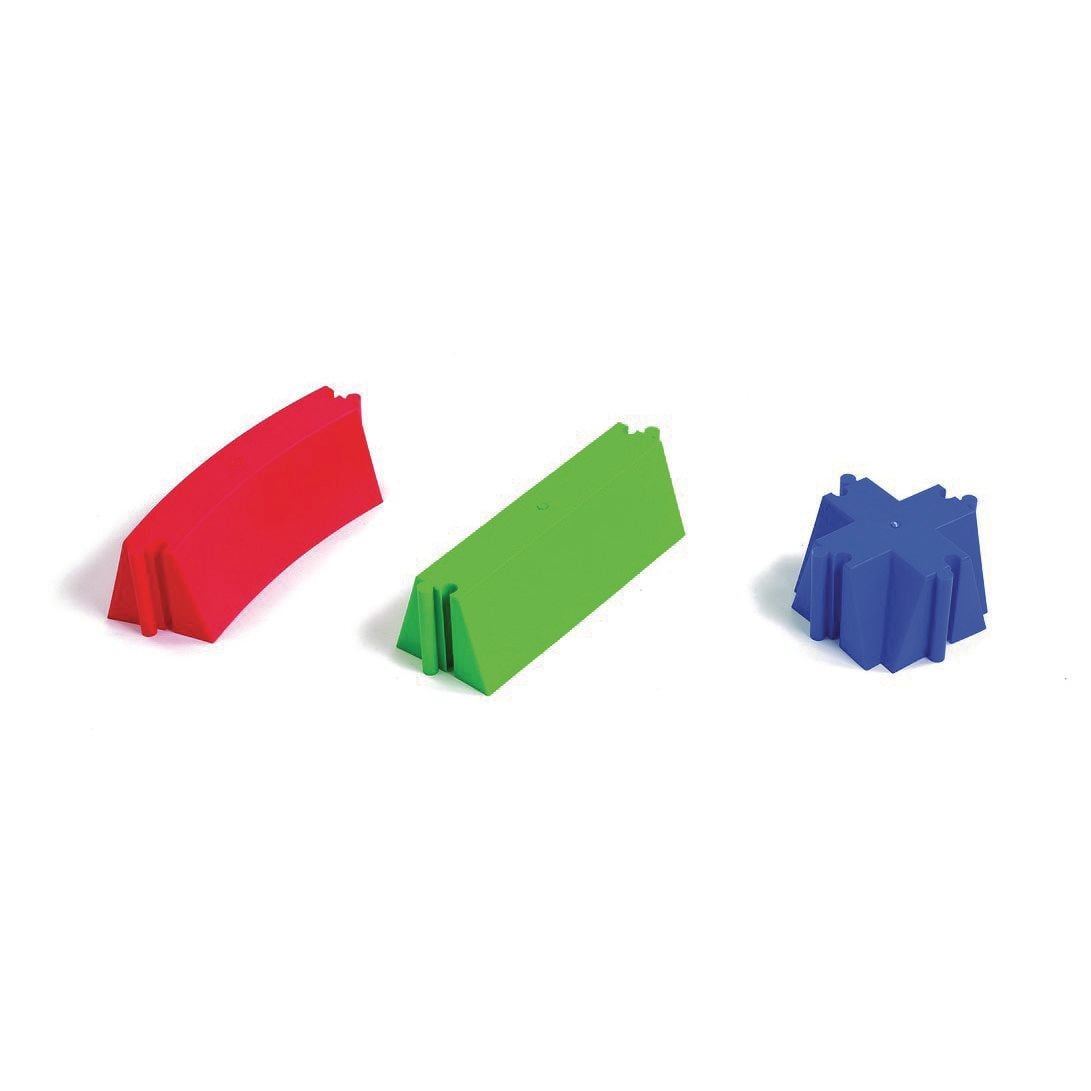 S&S Worldwide Figure 8 Balance Beam Set.  27 Piece Set of Interlocking 4" High Plastic Blocks Assembles to over 10' Long and 4' Wide.   Fun Way to Develop Balance Skills.