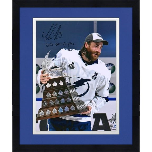 Framed Victor Hedman Tampa Bay Lightning 2020 Stanley Cup Champions Autographed 16" x 20" Raising Conn Smythe with "2020 Conn Smythe" Inscription - Fanatics Authentic Certified