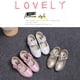 thumbnail image 3 of Sonducket Zapatos blancos de goma para niños, correa ajustable, aplicaciones amplias, bordes suaves, zapatos de flores blancas para niñas Calzado Oro 32/19.5 cm, 3 of 6