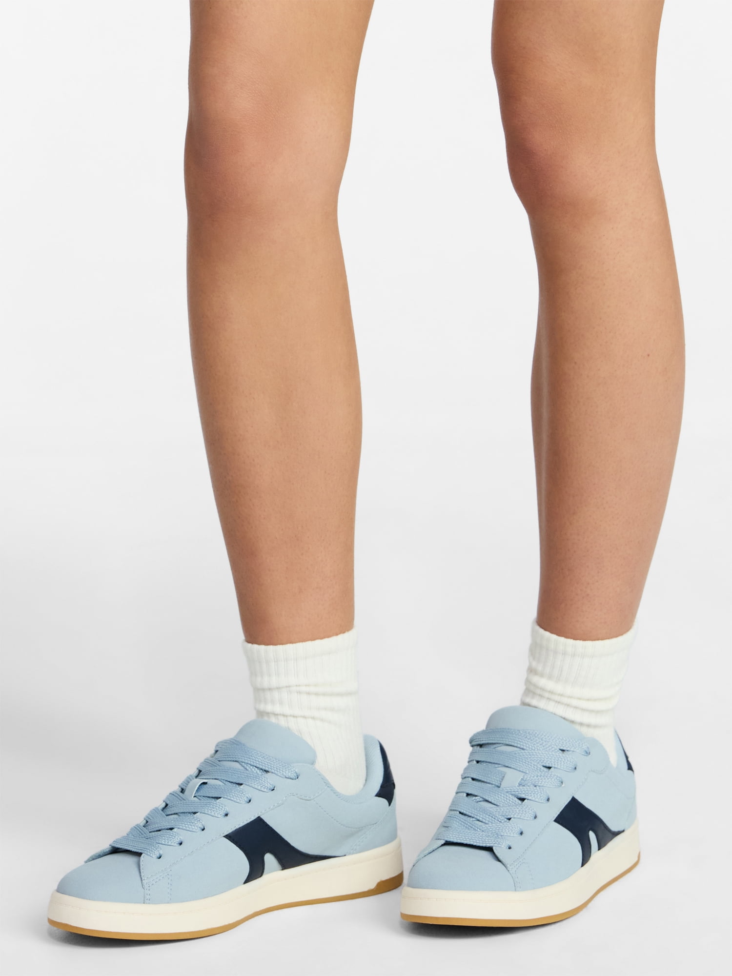 No Boundaries Chunky Lace-Up Skate Sneakers, Women's