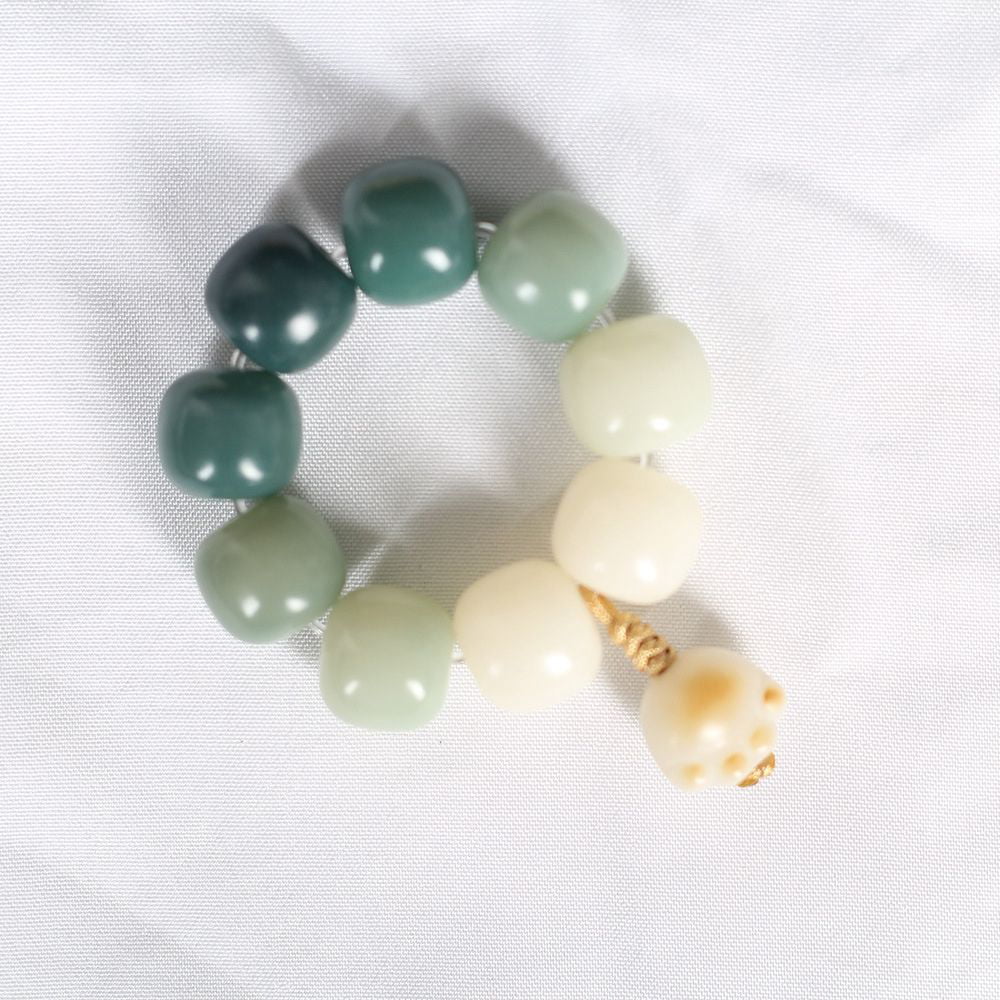 Chinese jade bead necklace and bracelet | BADA