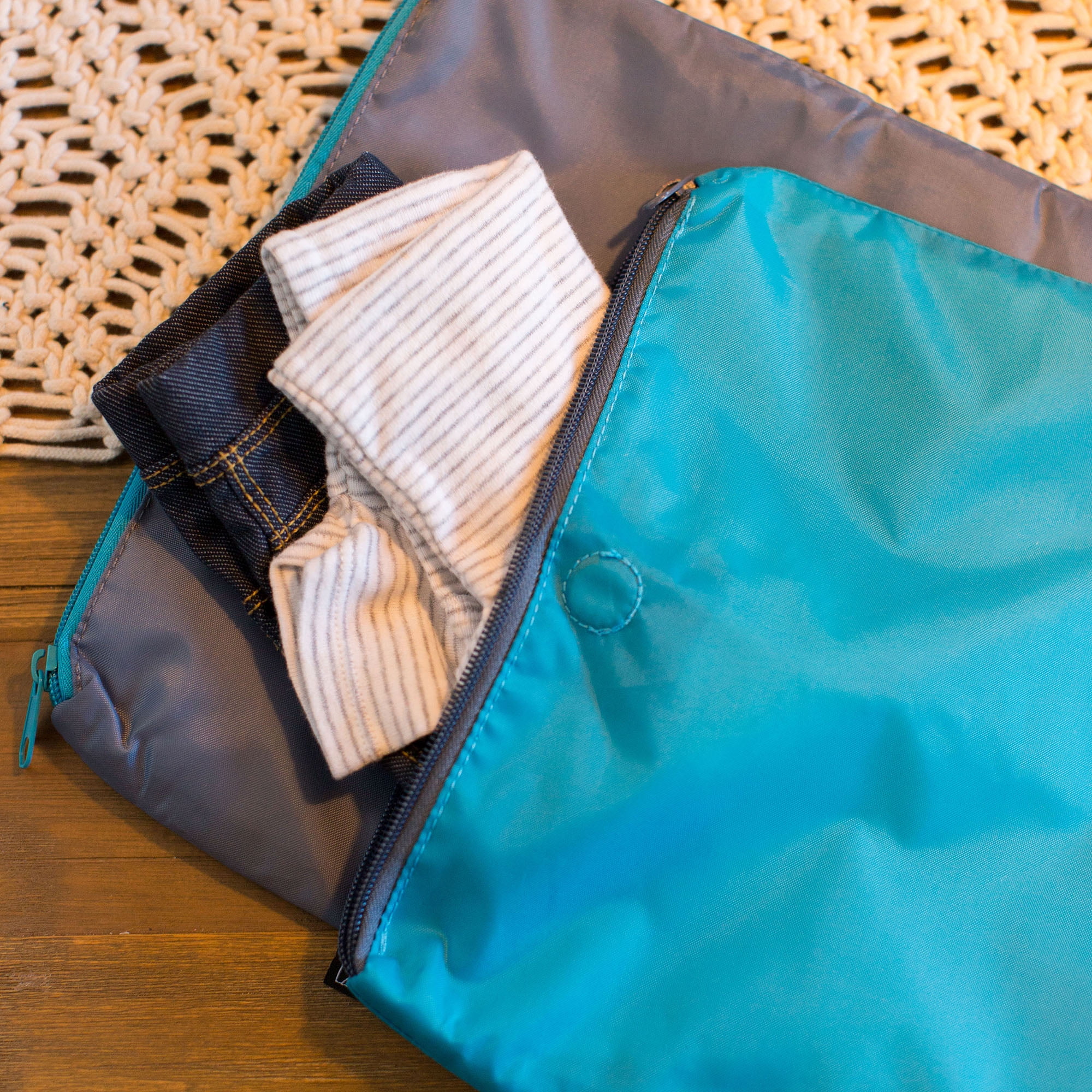 J.L. Childress Wet-to-Go Portable Wet and Dry Bags - Waterproof and Leakproof - Teal/Grey