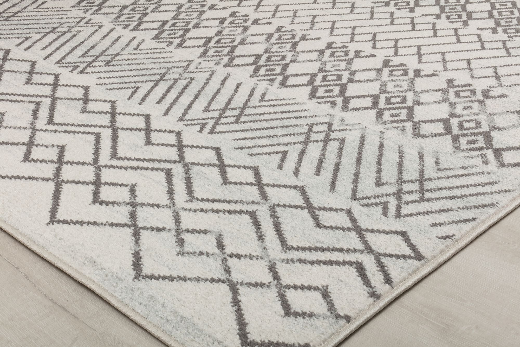 Mason Brooks Ryder KN20C Ivory Cottontail Moroccan Tribal White Area Rug, 2'6" x 4'
