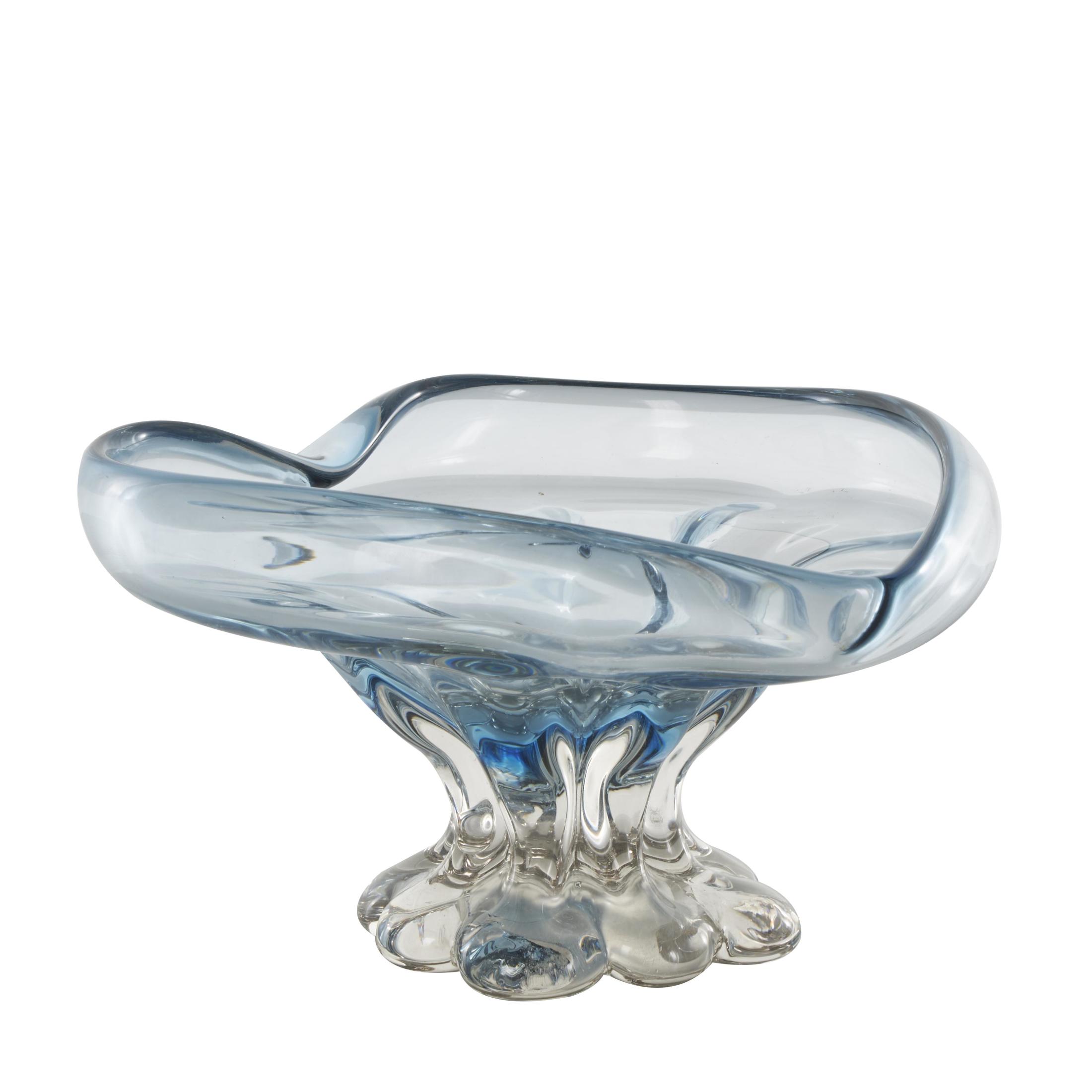 DecMode 11" Round Ombre Heart Blue Glass Decorative Bowl with Folded Curve Opening and Scalloped Base