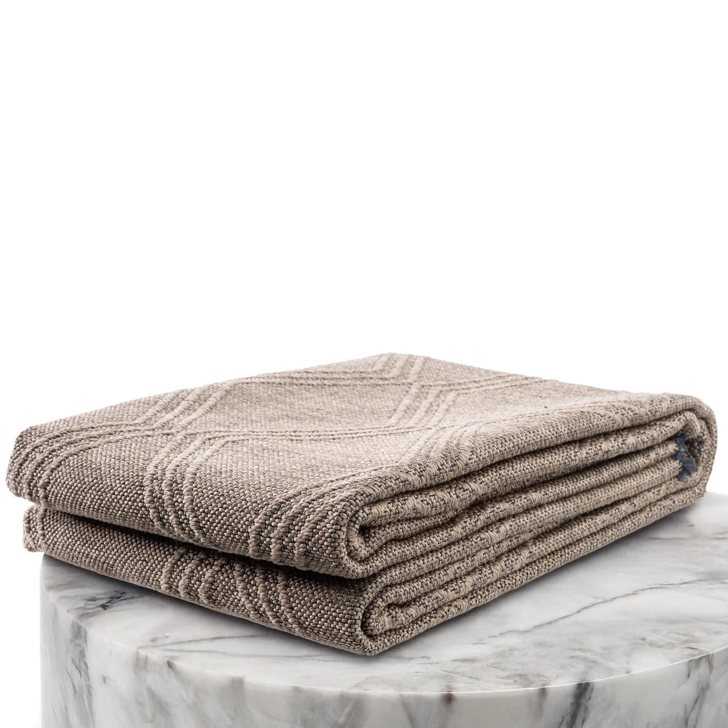 Luxe Weavers Modern Farmhouse Brown 5x7 Washable Area Rug, Anti-Slip Diamond Pattern Carpet