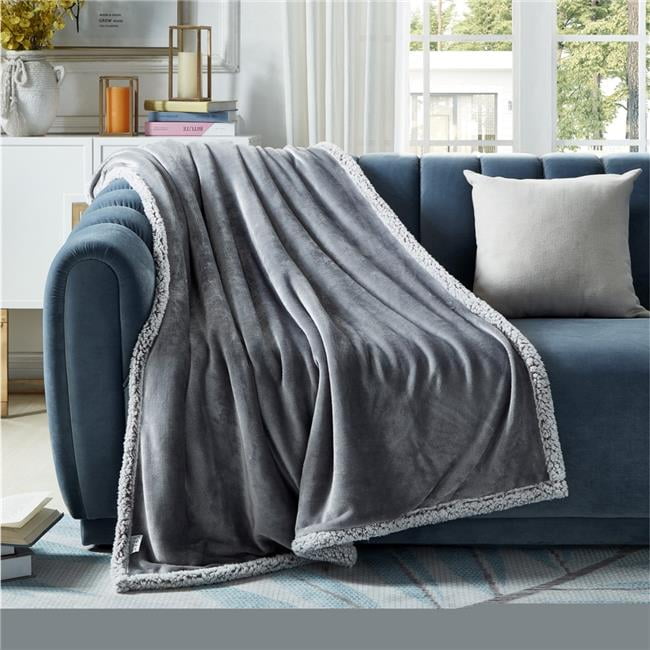 Mainstay lightweight grey sherpa throw 50 in x 60 in hotsell