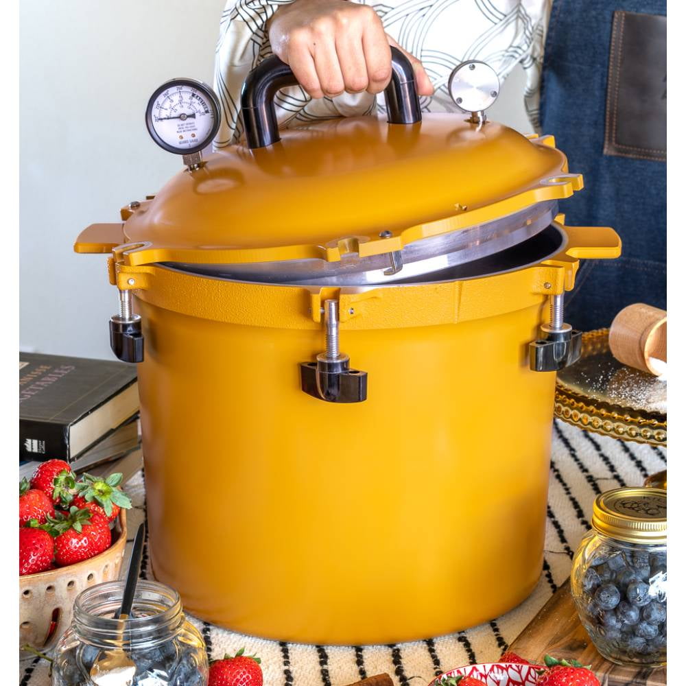 1970's PRESTO 6 QT ELECTRIC PRESSURE COOKER YELLOW HARVEST GOLD