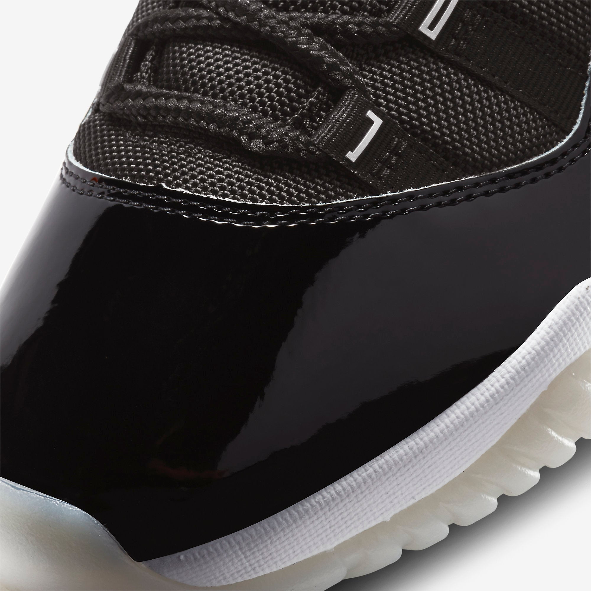 【info1106 】NIKE PS AIRJORDAN11JUBILEE Amazon.com | Nike Air Jordan 11 XI Retro Jubilee Preschool
