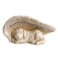thumbnail image 1 of Estatua de ángel para mascotas, lindo perro durmiendo en ala de ángel, adorno de resina para jardín, estatua de tributo conmemorativo para el hogar, dormitorio, sala de estar oso de fresa  Electrónica, 1 of 5