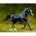 thumbnail image 3 of Modelo de juguete para caballos Breyer Horses Traditional KB Omega Fahim, 3 of 6