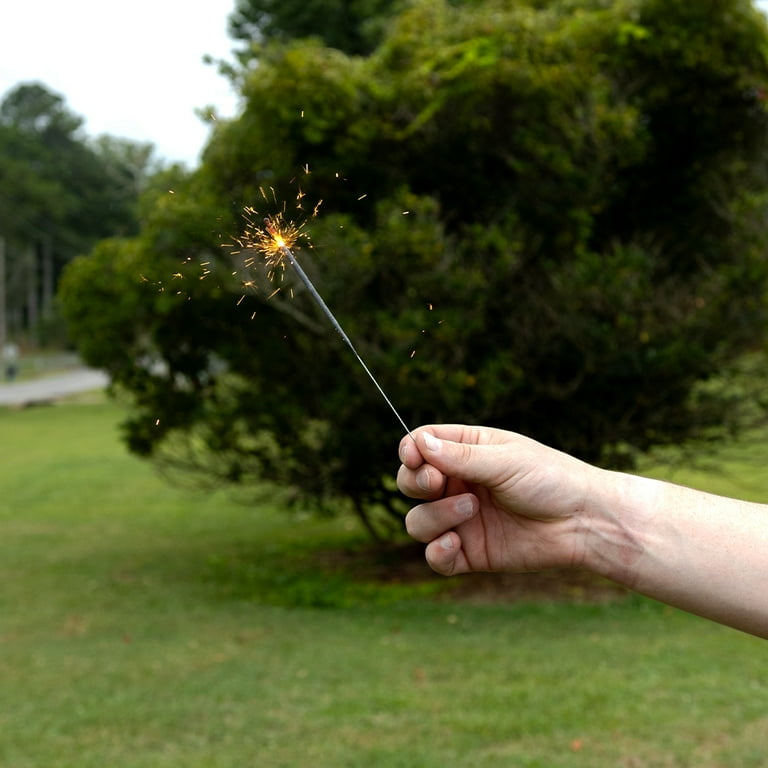 TNT Fireworks, #8 Gold Sparklers, 240 Sparklers