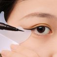 thumbnail image 4 of Plantillas De Sombra De Ojos, Herramienta De Protección Auxiliar Para Maquillaje De Ojos Aplicación De Rímel Para Maquillaje Diario Para Dibujar Delineadores De Ojos, 4 of 7