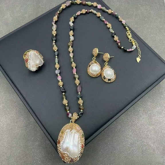 A Set of Natural Baroque Pearl Jewelry, Irregular-Shaped Freshwater Pearls in a High-End Handmade Four-Piece Set for Women, Including a Pendant Necklace, a Ring and a Pair of Earrings