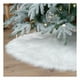 thumbnail image 1 of Pie de Arbol de Navidad Afelpado, Falda para Árbol Tipo Piel Artificial Esquimal (Blanco, Grande), 1 of 6