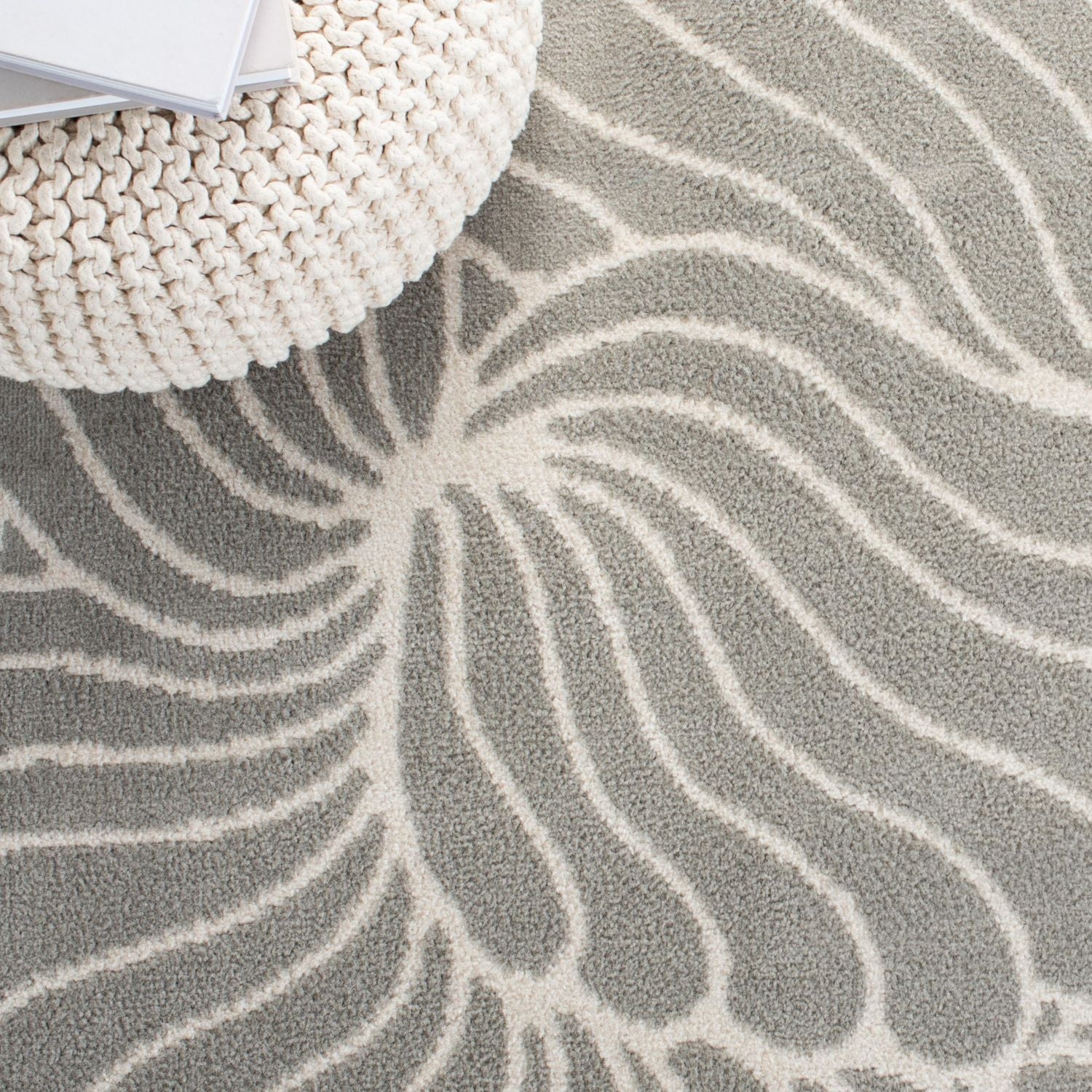 Safavieh Pyramid Katherina Tapis Floral