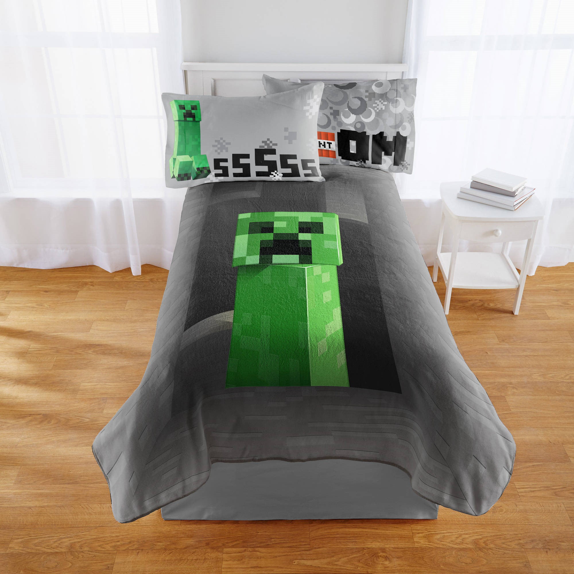 LARGE 62 x 90 Minecraft Plush Blanket iconic block building character Kids Bed 