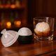 thumbnail image 1 of Molde redondo para hacer bolas de hielo para cócteles de whisky | Molde de silicona reutilizable con tapa | Esfera de hielo grande de fusión lenta para bebidas, 1 of 6