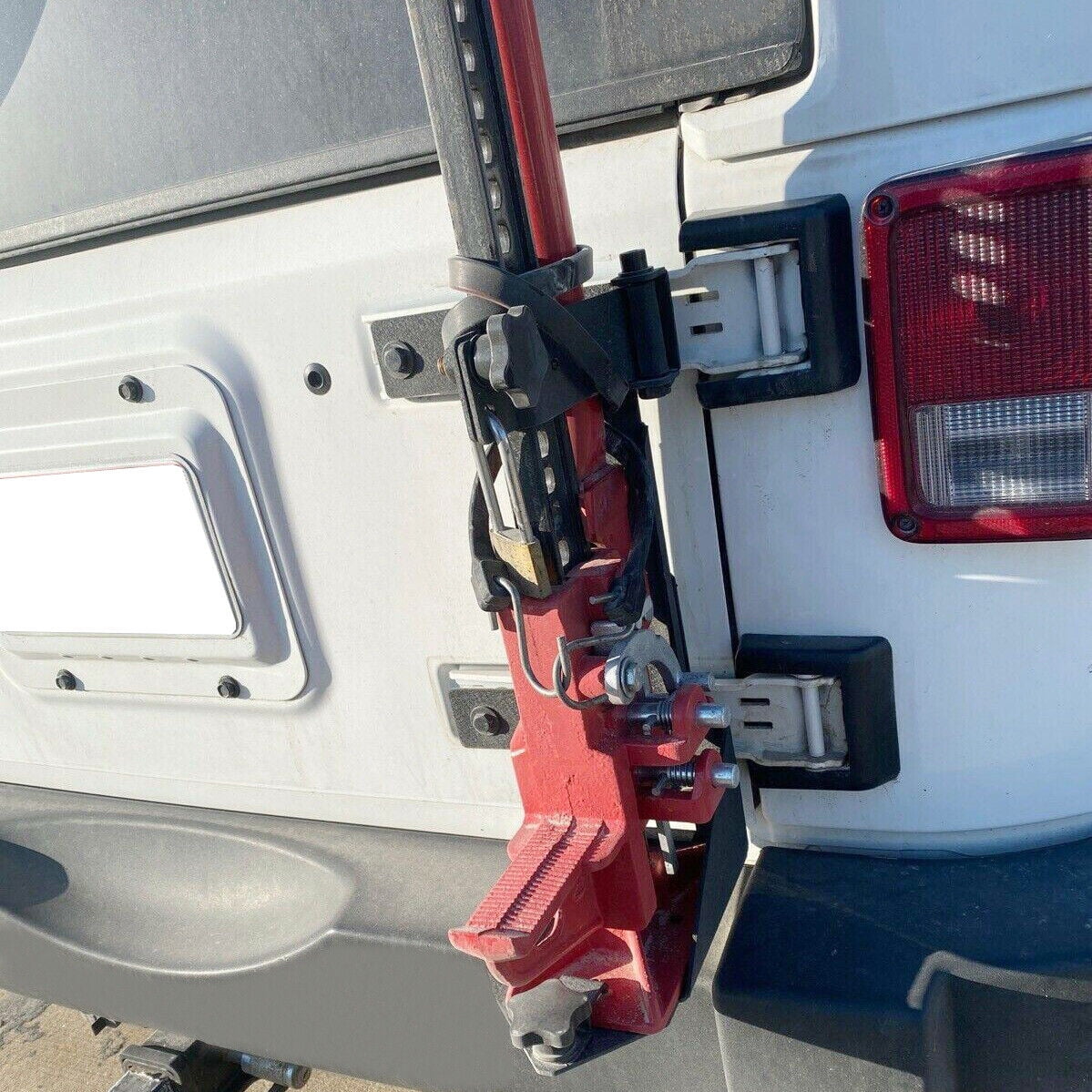 Kojem Off-Road Tailgate Hi-Lift Jack Rear Door High Mount Bracket for 2007-2018 Jeep
