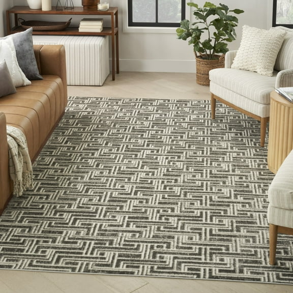 HomeRoots 553149 5 x 7 ft. Grey Geometric Distressed Rectangle Area Rug