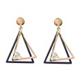 thumbnail image 4 of VERDANVERSE Pendientes Dorados De Zirconia Para Mujer Con Triangular Hueco Y Estilo Delicado Y Chic, 4 of 8
