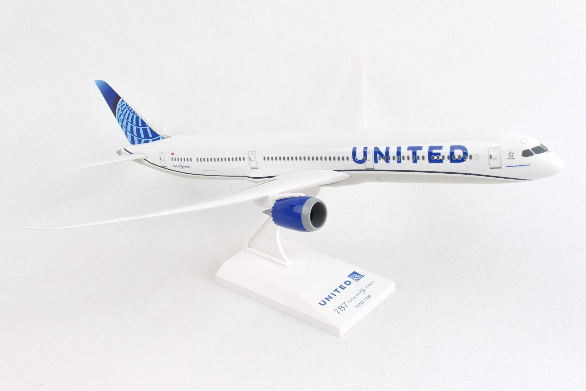 Li'l Woodzeez Honeysuckle Airway Vehicles 35-Piece Airplane