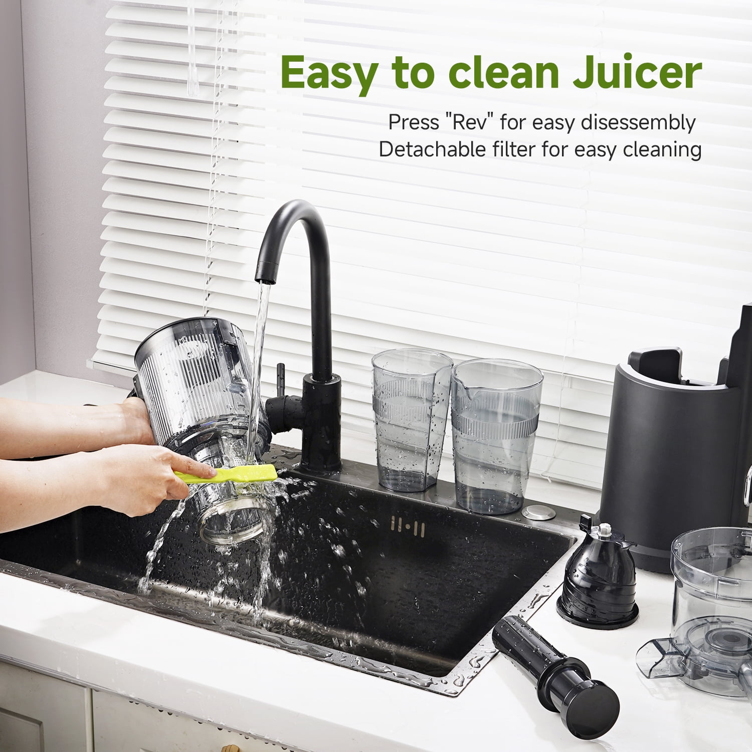 Sunmaki 5.2-Inch Slow Cold Press Auger Extractor Juicer for Whole Fruits and Vegetables, BPA-Free, Easy to Clean, Black