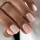 thumbnail image 2 of Uñas postizas francesas cuadradas y cortas, 24 piezas, puntas de uñas postizas con diseño de uñas adhesivas, juego de accesorios de Arte de uñas de cobertura completa, 2 of 4