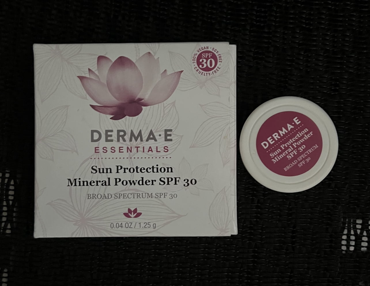 DermaE Sun Protection Mineral Powder SPF 30 Sample Size 0.04 oz / 1.25