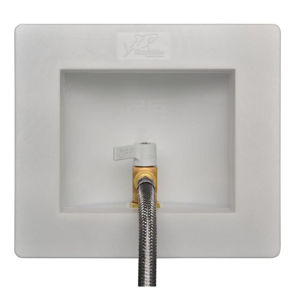 SharkBite 1/2 in. Push-to-Connect Brass Ice Maker Outlet Box (NEW OPEN BOX)