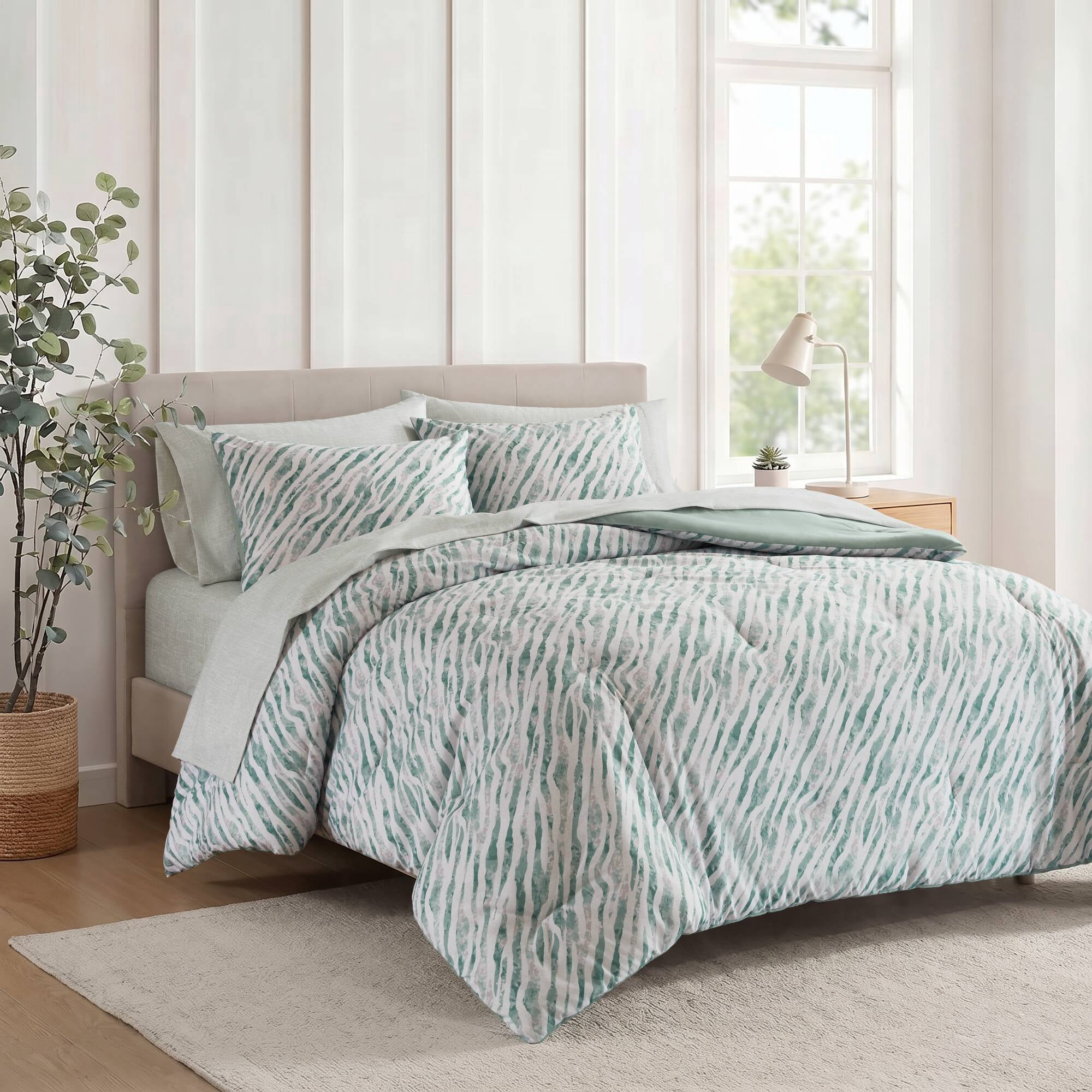 Green Grey Marble Stripe 7-Piece Bedding Set with Comforter Shams Flat Sheet Fitted Sheet Pillowcases, All-Season Polyester Microfiber Complete Bedding Bundle for Modern Bedroom