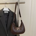 thumbnail image 4 of Bolso de hombro con lazo estilo occidental, sencillo y de moda, con diseño de corazón de niña dulce, 2025, de gran valor, 4 of 5