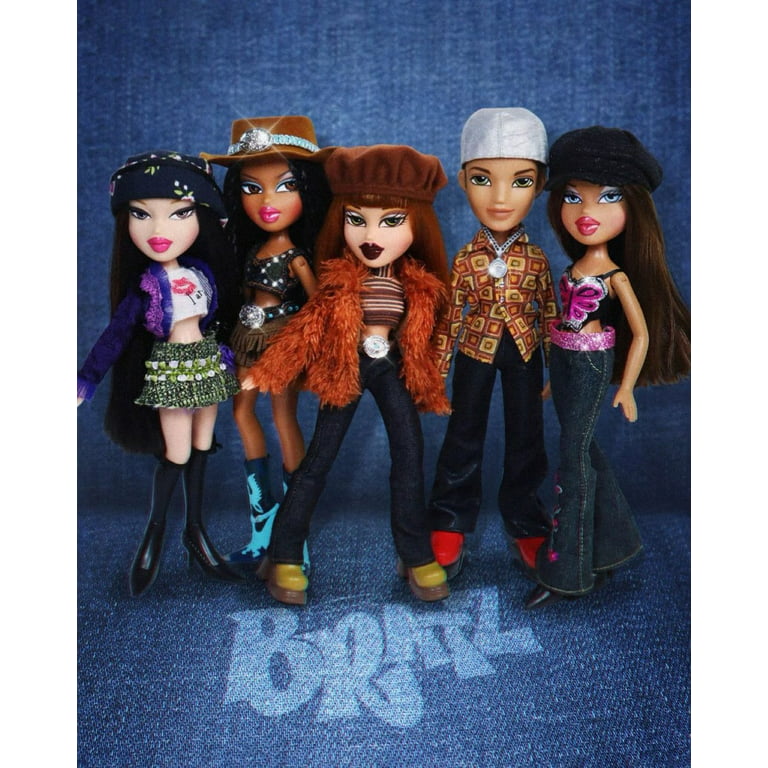 Bratz Original Fashion Doll Fianna Series 3 with 2 Outfits and