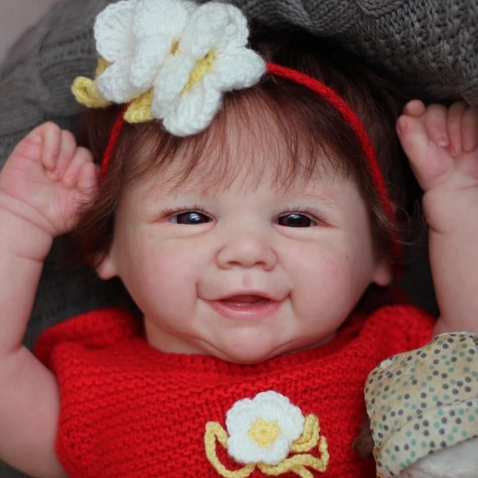 Cute Lifelike Reborn Baby Dolls 19 Inch Sweet Smile Realistic Newborn Girl Doll Handmade Real Cute Baby Feeling Bebe Reborns with Accessories for Kids