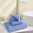 thumbnail image 4 of Juego de toallas de baño de terciopelo | 3 toallas de microfibra de secado rápido | Suaves, absorbentes y sin pelusa | Incluye toalla de baño, toalla de manos y toallita | Colores: azul, gris, rosa, 4 of 5