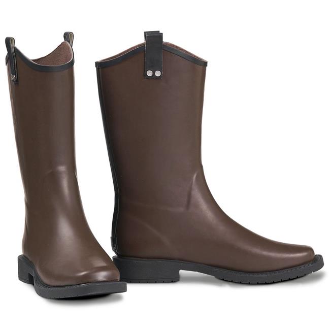 square toe rain boots