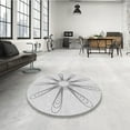thumbnail image 4 of Ahgly Company Tapis Rond Lavable en Machine Intérieur Transitionnel Gris Platine, 5 Pieds Rond, 4 of 7