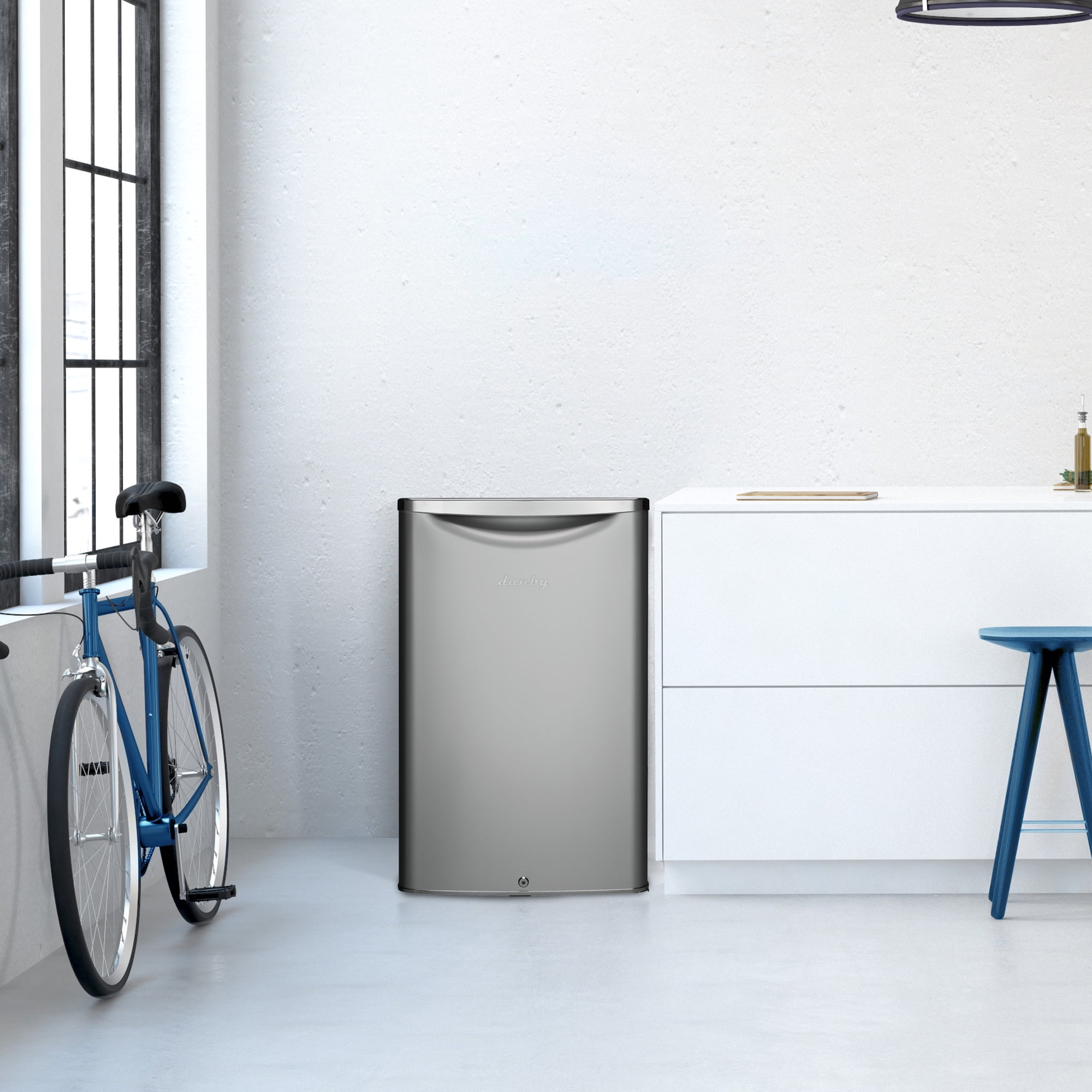 Danby 4.4 cu. ft. Retro Compact Fridge in Iridium Silver (DAR044A6DDB)