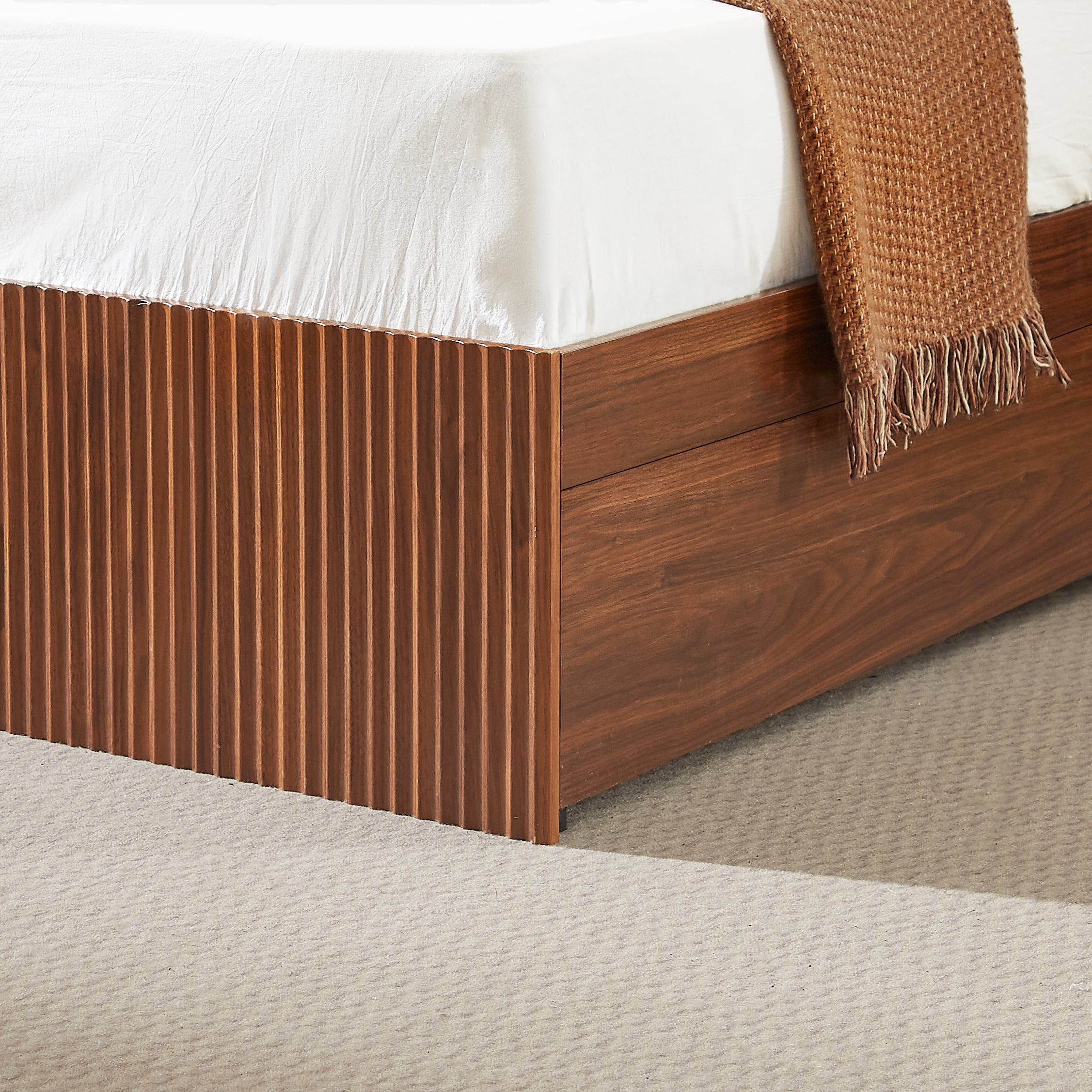 GARITIN Queen Size Platform Bed Frame with 4 Storage Drawers & Built-in Charging Station, Wooden Storage Box Bed, Large Capacity Organizer for Bedroom, Walnut
