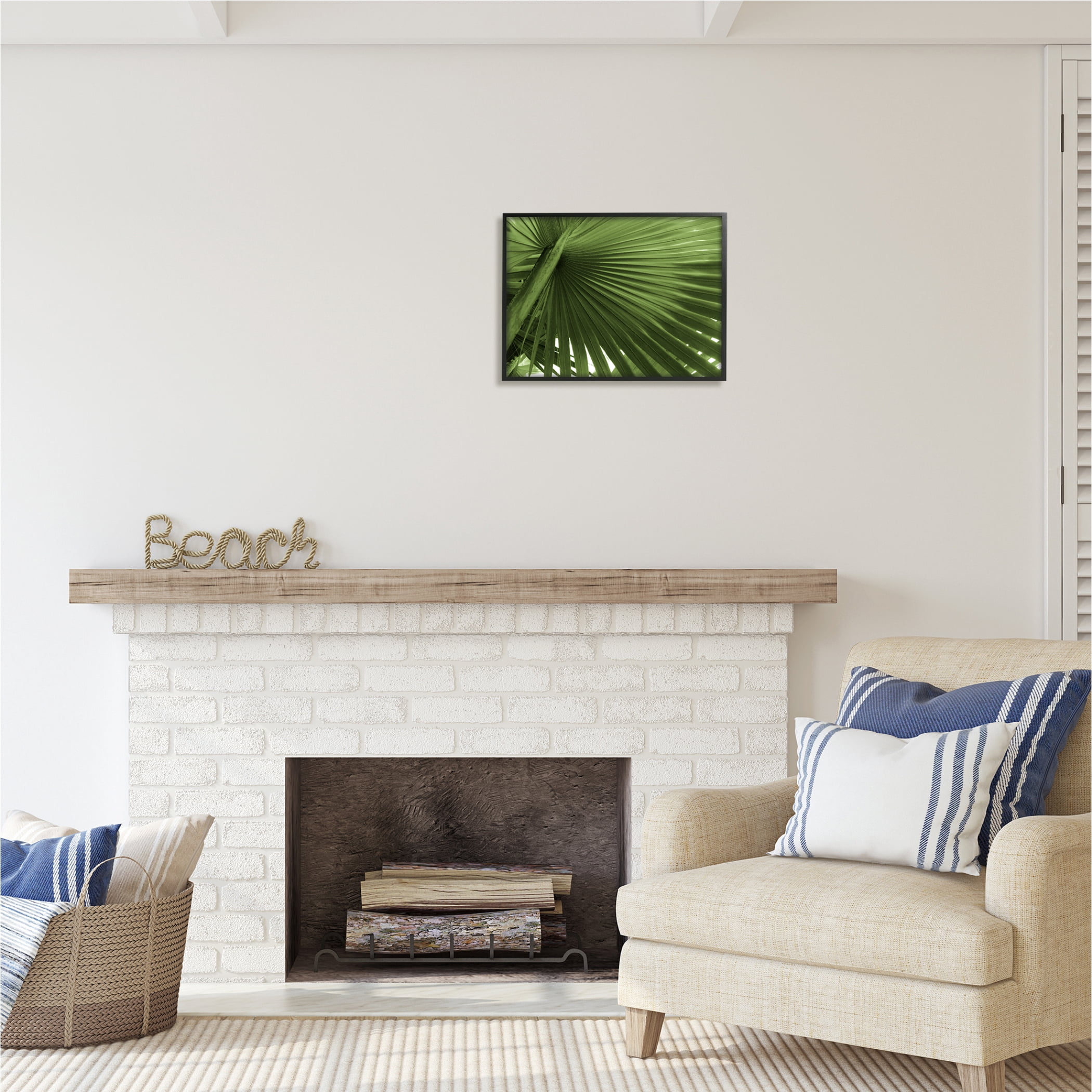Stupell Industries Green Tropical Leaf Botanical & Floral Photography Black Framed Art Print Wall Art, 20 x 16