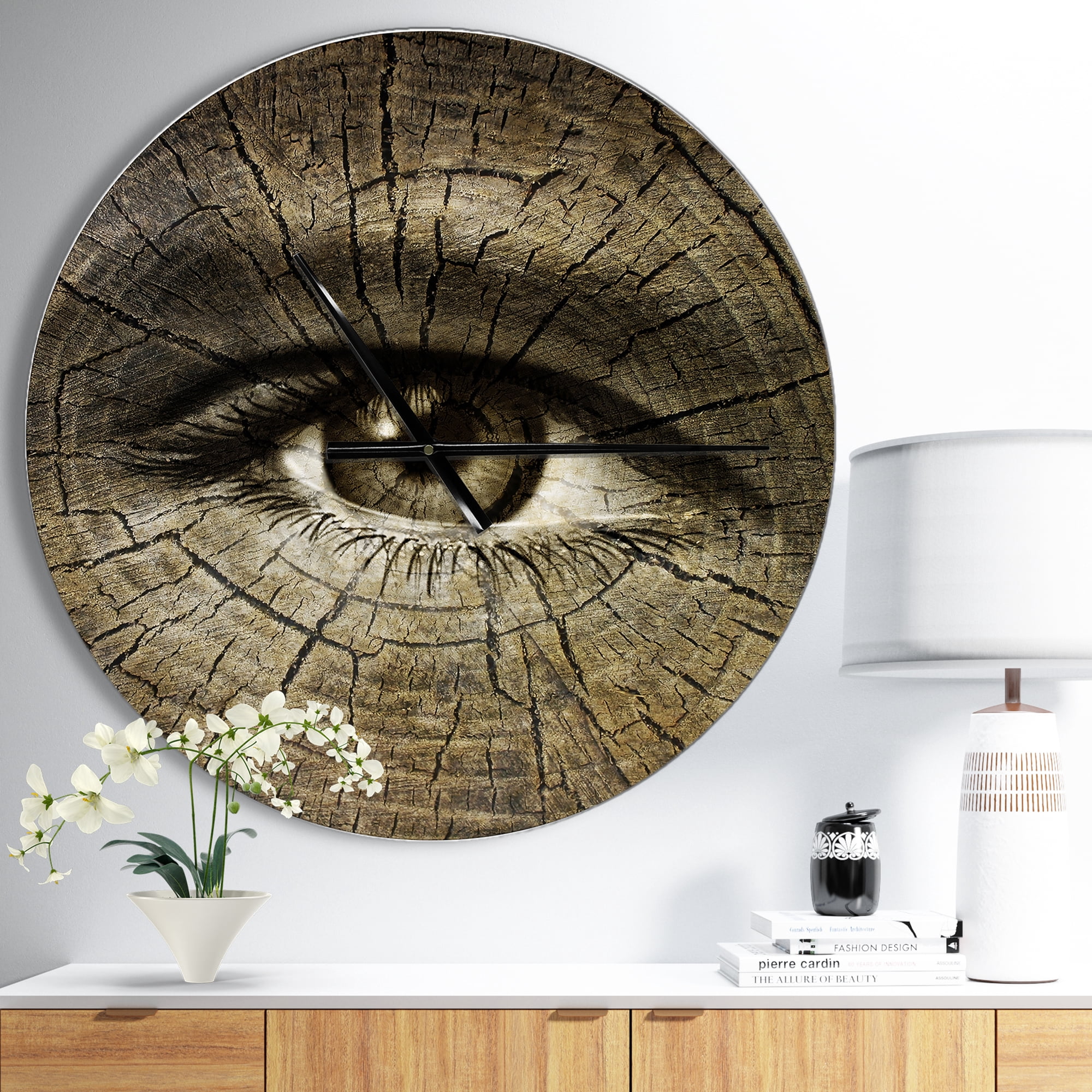 Designart 'Aging Eyes ' Farmhouse wall clock