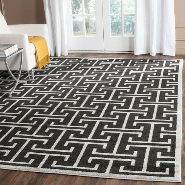 Safavieh Amherst Denton Geometric Area Rug