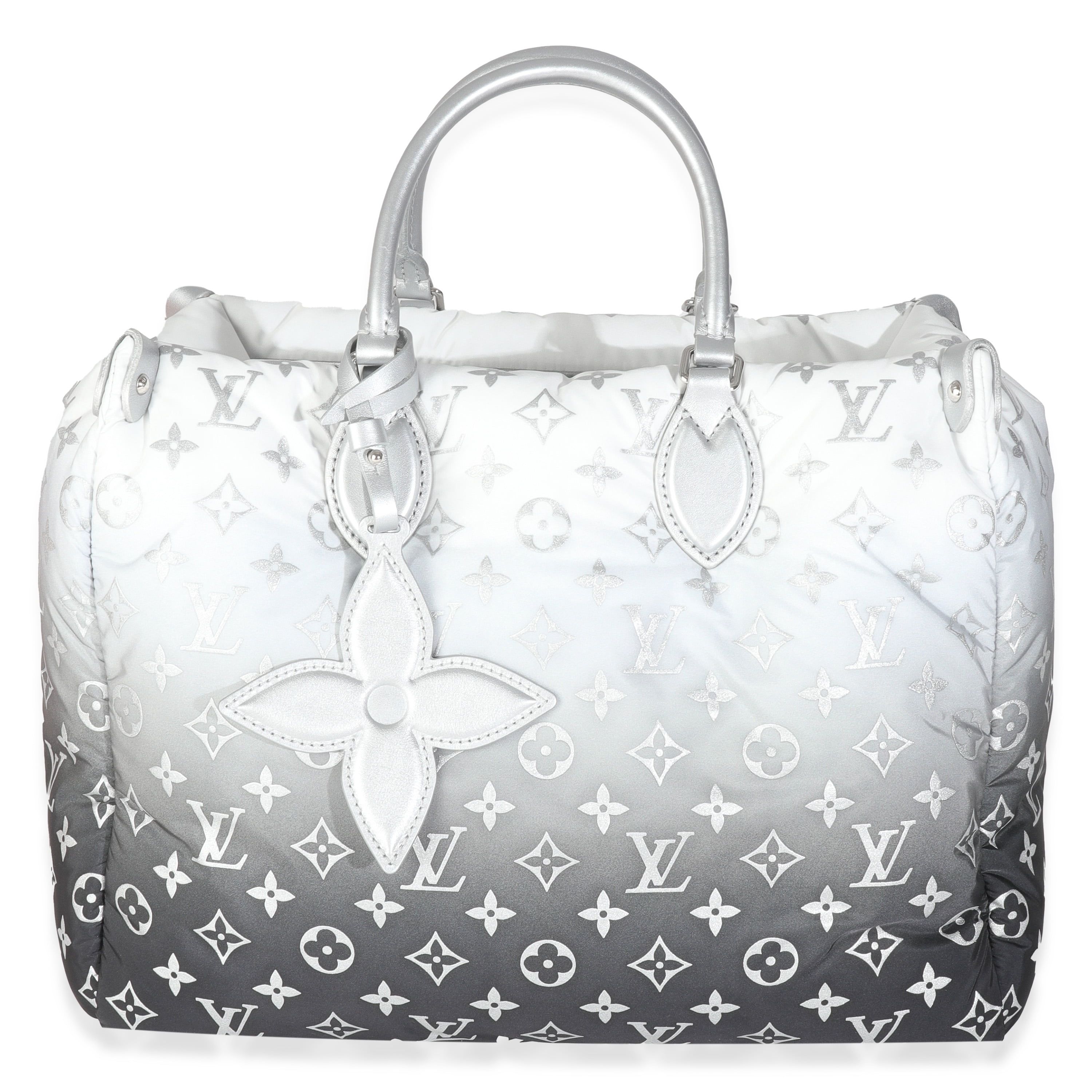 Pre-Owned Louis Vuitton Frost Nylon Monogram Gradient LV Snow Onthego ...