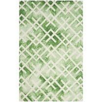 SAFAVIEH Dip Dye Seanna Distressed Area Rug, Green/Ivory, 5' x 8'