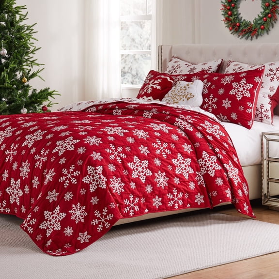 Greenland Home Fashions Novelty Holiday Snowflakes Reversible Coverlet Set, 2-Piece Twin