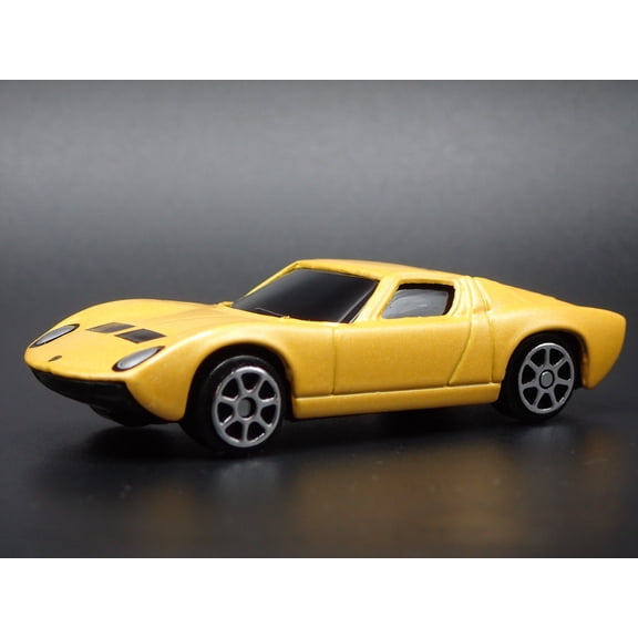Open Box 1976-1973 LAMBORGHINI MIURA SV 1:64 SCALE COLLECTIBLE DIORAMA DIECAST MODEL CAR